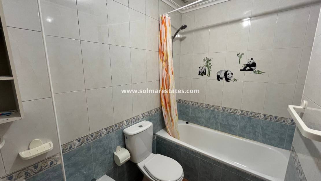 2 Zimmer Apartment zu verkaufen in Los Altos mit Pool - 139.995 € (Ref: 9357492)