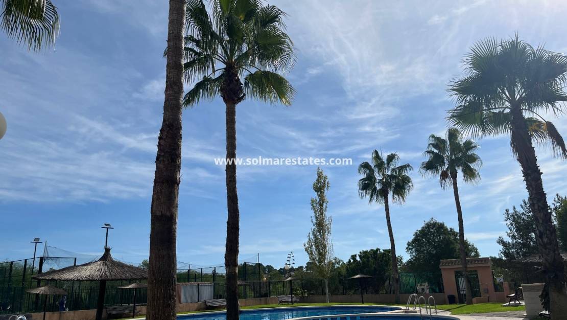 2 Zimmer Apartment zu verkaufen in Los Altos mit Pool - 139.995 € (Ref: 9357492)