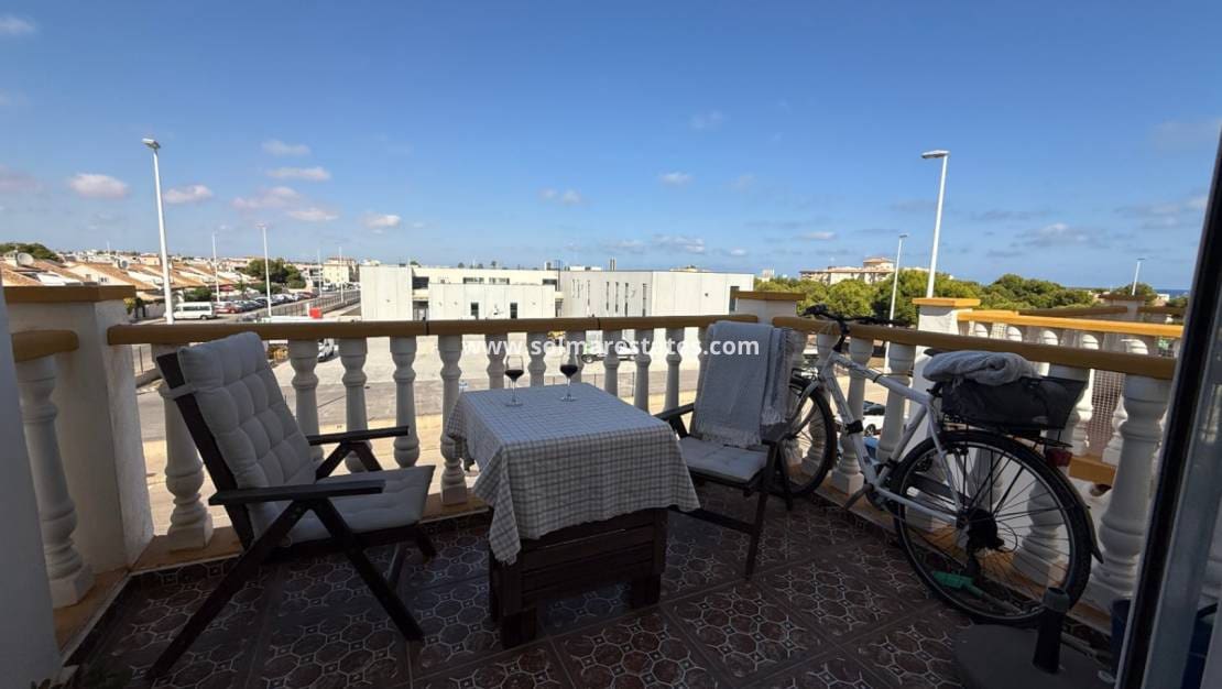 3 bedroom Apartment for sale in La Zenia with pool - € 204,900 (Ref: 9363009)
