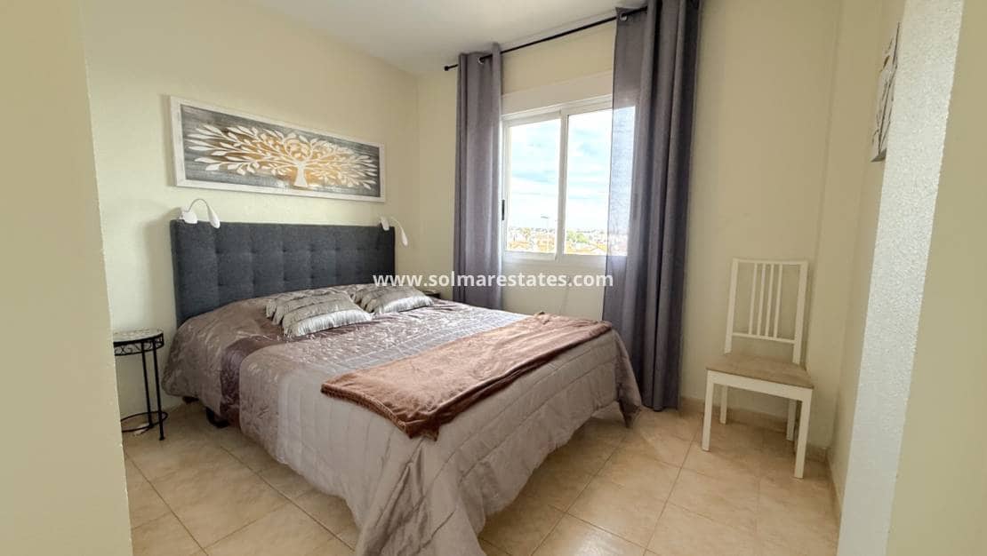 3 bedroom Apartment for sale in La Zenia with pool - € 204,900 (Ref: 9363009)