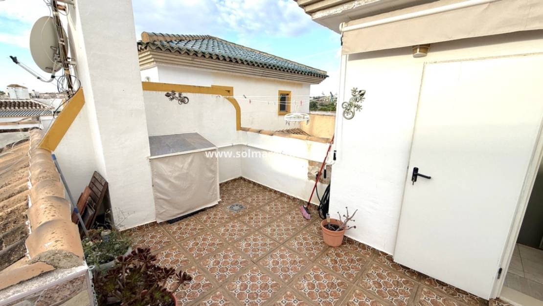 3 bedroom Apartment for sale in La Zenia with pool - € 204,900 (Ref: 9363009)