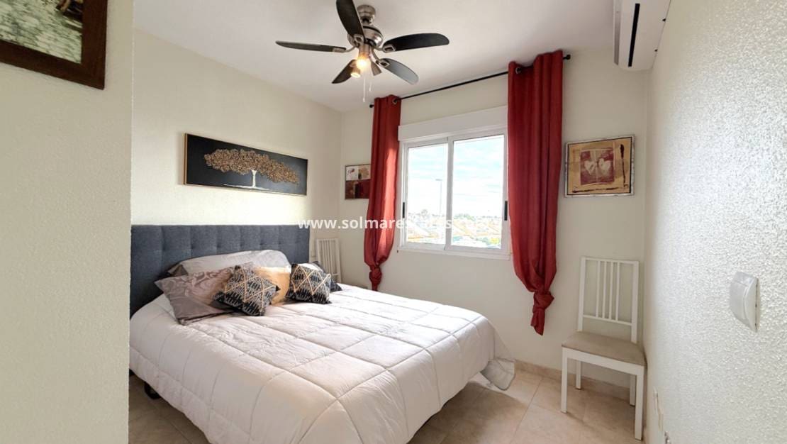 3 bedroom Apartment for sale in La Zenia with pool - € 204,900 (Ref: 9363009)