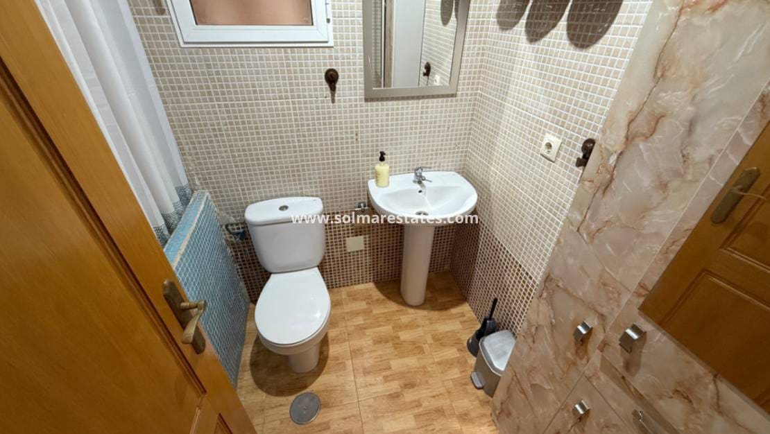 2 bedroom Apartment for sale in San Miguel de Salinas with pool - € 105,000 (Ref: 9363010)