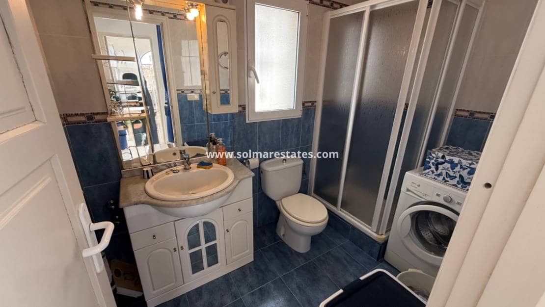 2 Zimmer Haus zu verkaufen in Villamartin mit Pool - 199.900 € (Ref: 9363011)