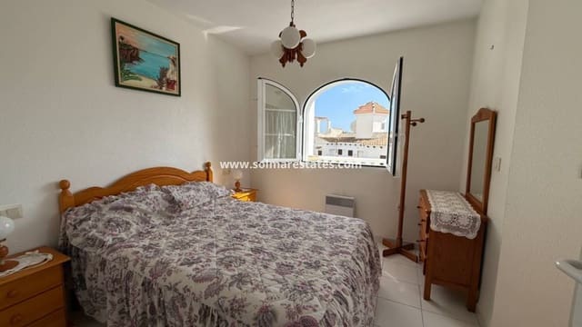 Casa de 2 habitaciones en Villamartin, Orihuela en venta con piscina - 199.900 € (Ref: 9363011)