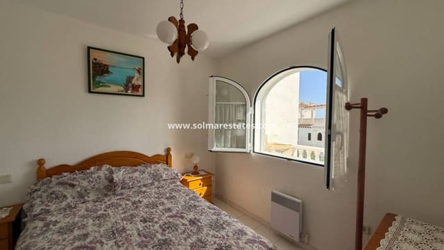 Casa de 2 habitaciones en Villamartin, Orihuela en venta con piscina - 199.900 € (Ref: 9363011)