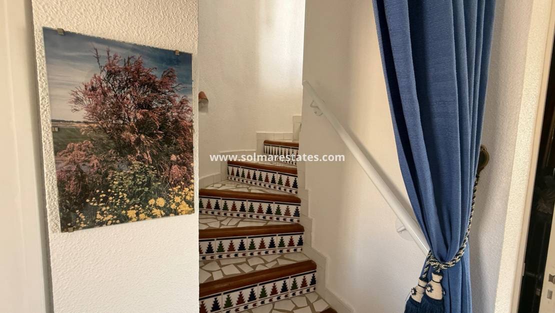 2 bedroom Townhouse for sale in Villamartin with pool - € 199,900 (Ref: 9363011)