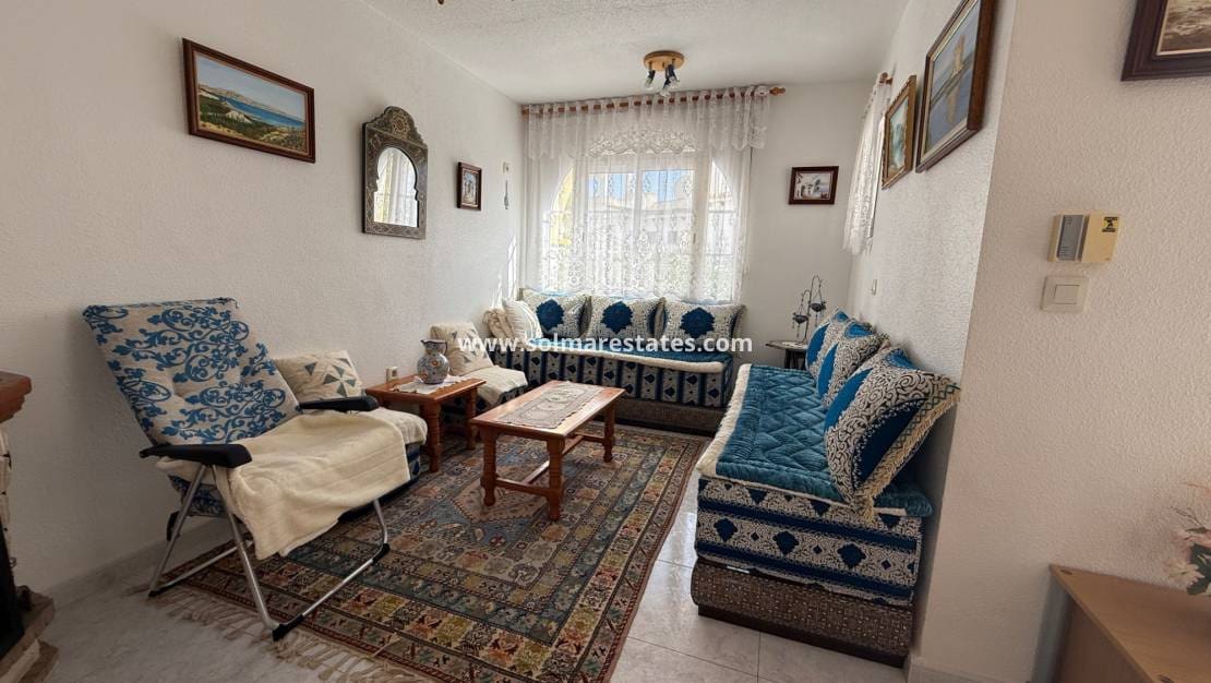 2 bedroom Townhouse for sale in Villamartin with pool - € 199,900 (Ref: 9363011)