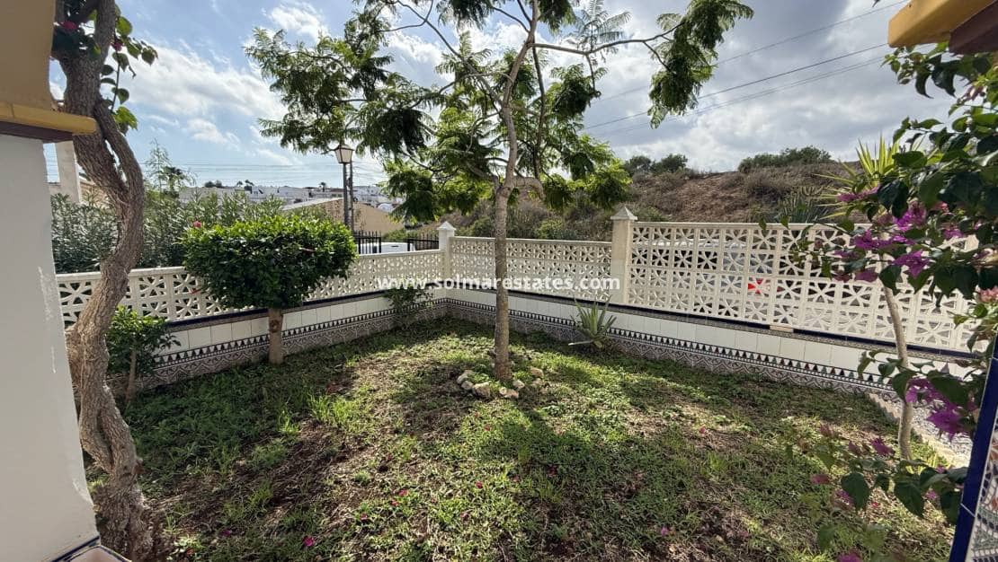 2 bedroom Townhouse for sale in Villamartin with pool - € 199,900 (Ref: 9363011)