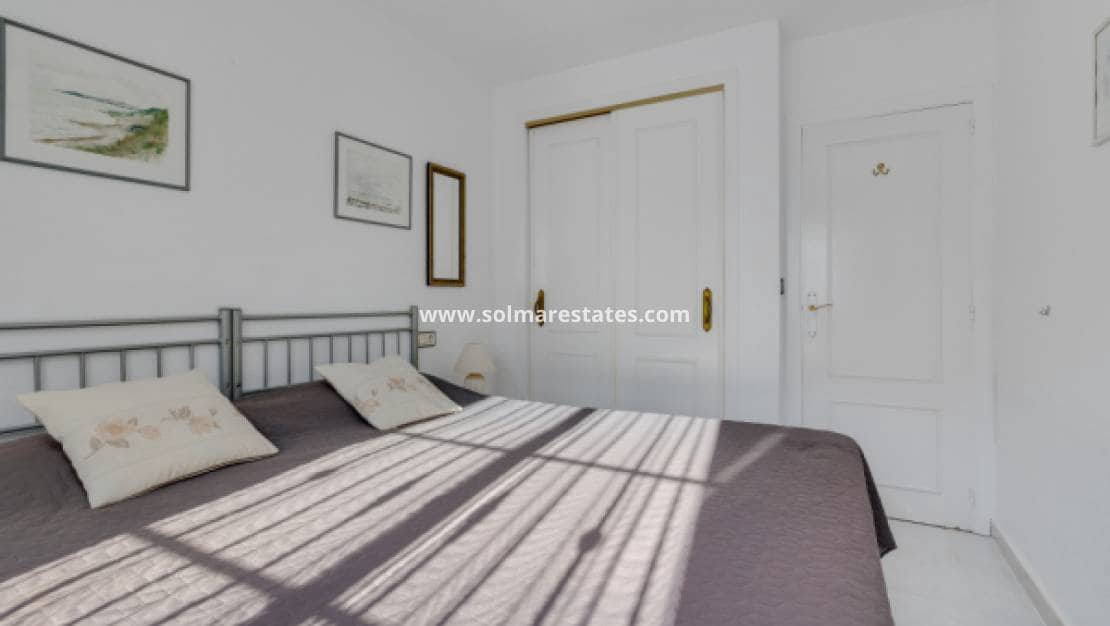 3 soveværelse Lejlighed til salg i La Florida med swimmingpool - € 174.900 (Ref: 9363014)