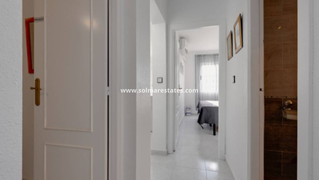 3 soveværelse Lejlighed til salg i La Florida med swimmingpool - € 174.900 (Ref: 9363014)