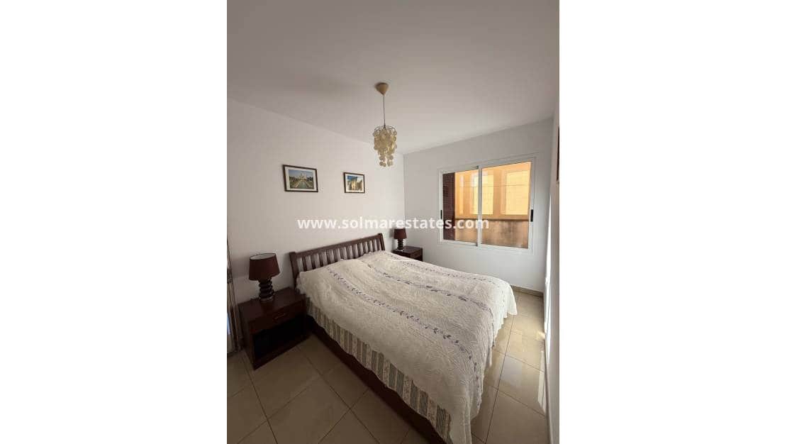 2 Zimmer Apartment zu verkaufen in Playa Flamenca mit Pool - 210.000 € (Ref: 9363015)