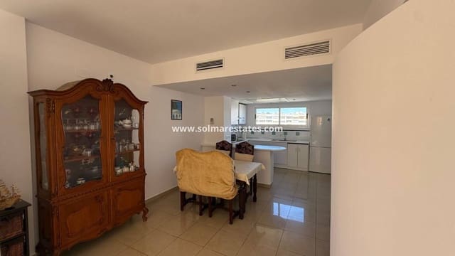 2 Zimmer Apartment zu verkaufen in Playa Flamenca, Orihuela mit Pool - 210.000 € (Ref: 9363015)