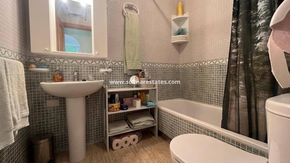 2 chambre Bungalow à vendre à Algorfa avec piscine - 150 000 € (Ref: 9363016)