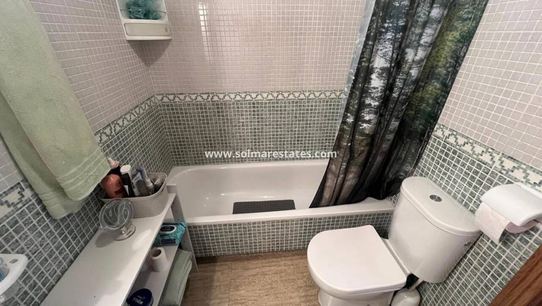 2 chambre Bungalow à vendre à Algorfa avec piscine - 150 000 € (Ref: 9363016)