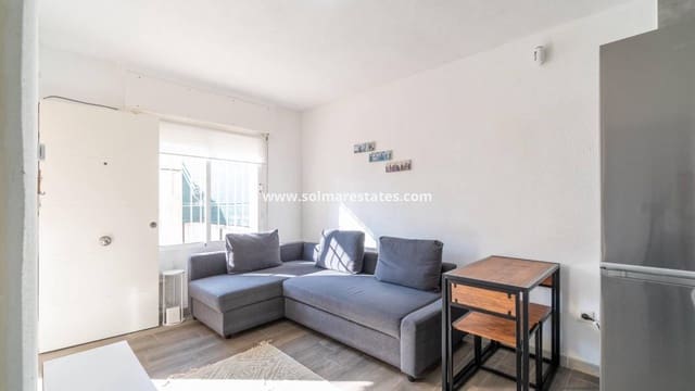 Apartamento de 1 habitación en Los Balcones en venta con piscina - 109.000 € (Ref: 9363017)