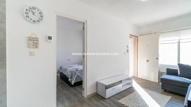 Apartamento de 1 habitación en Los Balcones en venta con piscina - 109.000 € (Ref: 9363017)