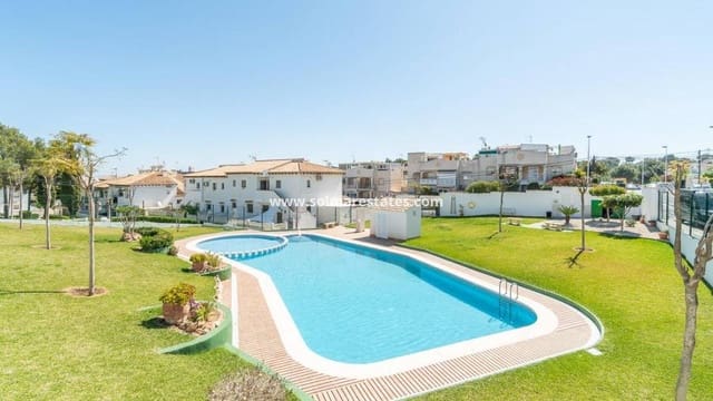 1 soveværelse Lejlighed til salg i Los Balcones med swimmingpool - € 109.000 (Ref: 9363017)