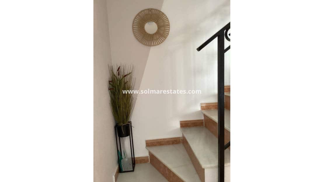 3 soverom Rekkehus til salgs i Los Altos med svømmebasseng - € 265 000 (Ref: 9363212)