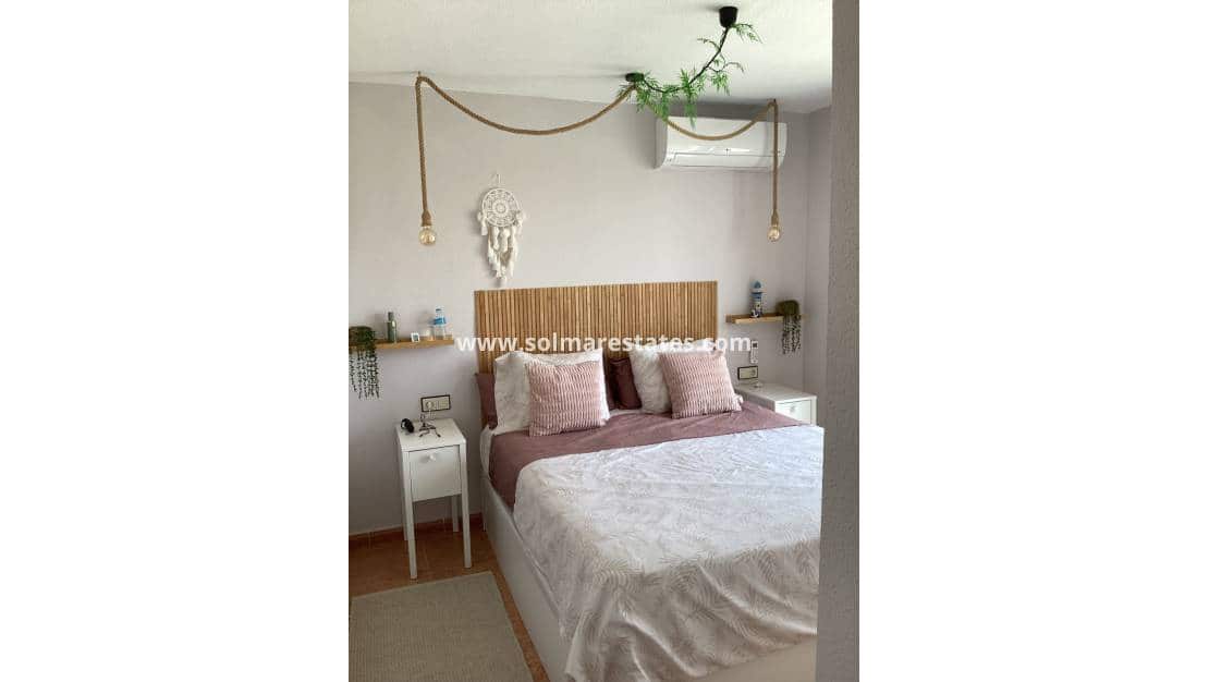 3 soverom Rekkehus til salgs i Los Altos med svømmebasseng - € 265 000 (Ref: 9363212)