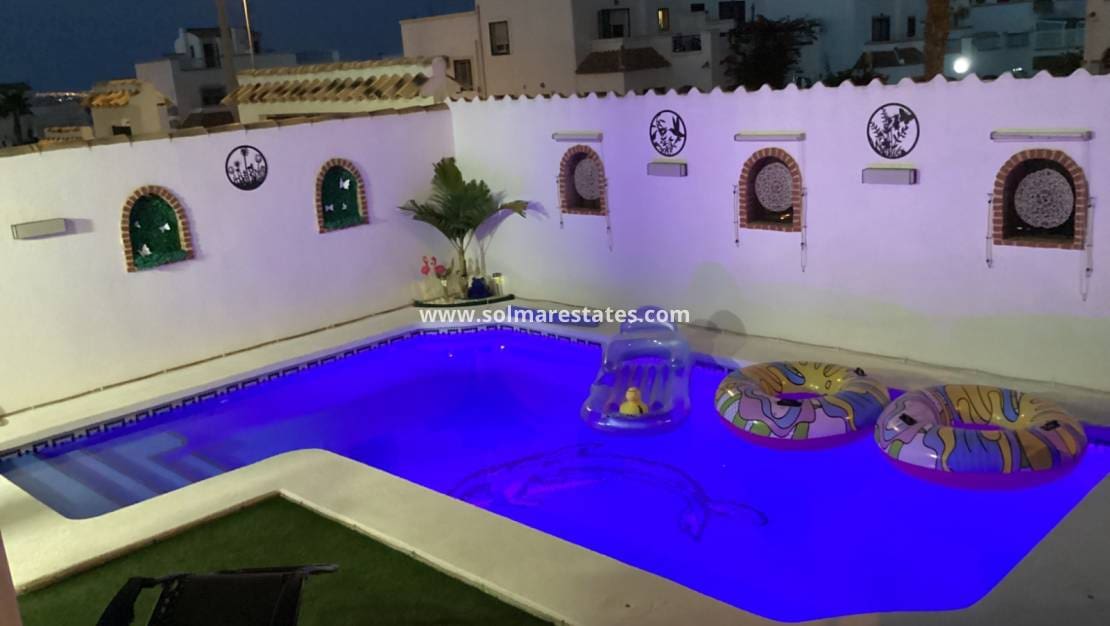 3 soverom Rekkehus til salgs i Los Altos med svømmebasseng - € 265 000 (Ref: 9363212)