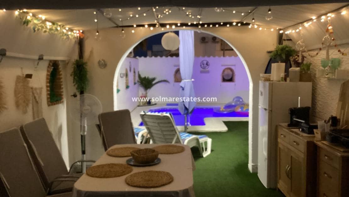 3 soverom Rekkehus til salgs i Los Altos med svømmebasseng - € 265 000 (Ref: 9363212)