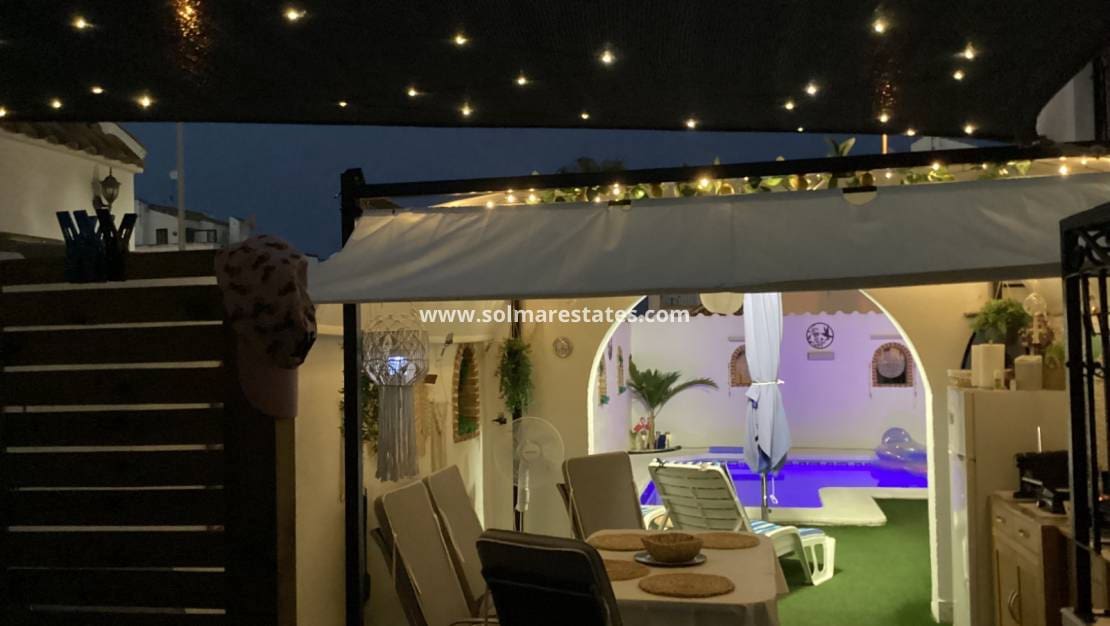 3 soverom Rekkehus til salgs i Los Altos med svømmebasseng - € 265 000 (Ref: 9363212)