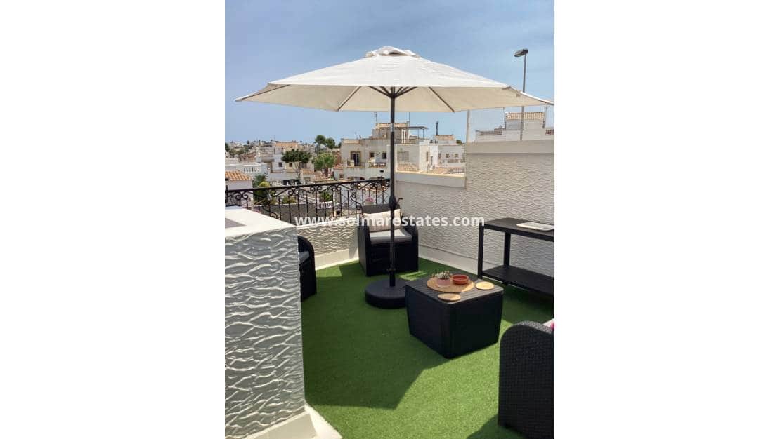 3 soverom Rekkehus til salgs i Los Altos med svømmebasseng - € 265 000 (Ref: 9363212)