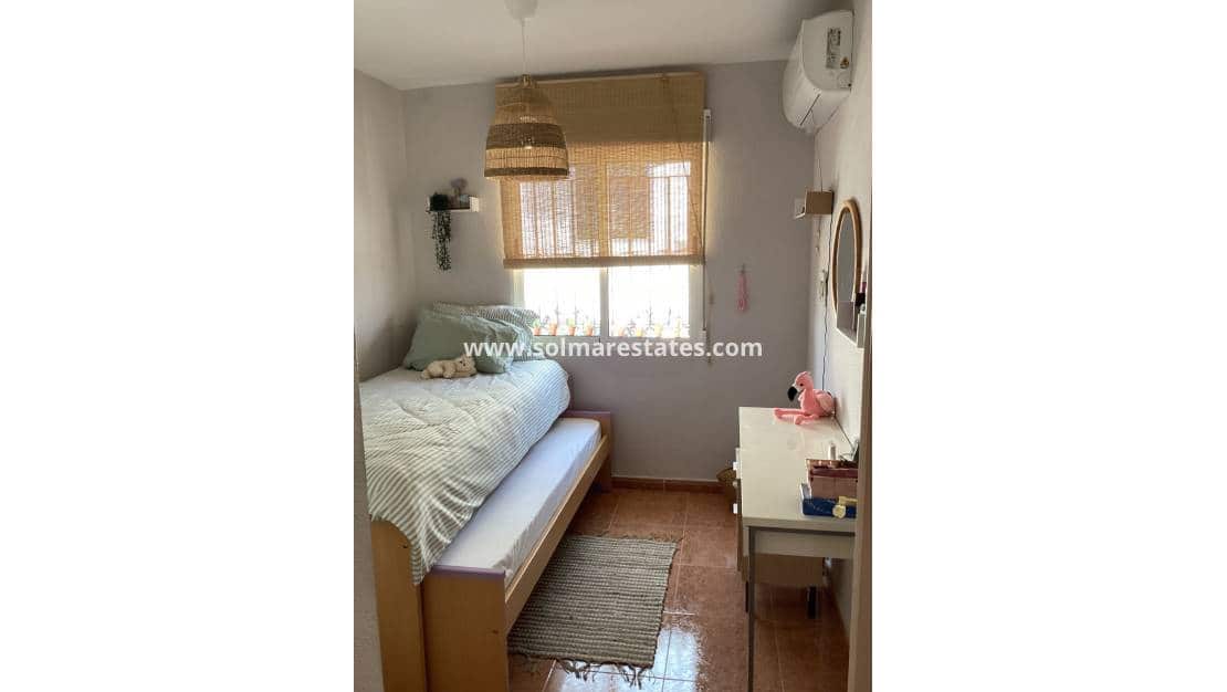 3 soverom Rekkehus til salgs i Los Altos med svømmebasseng - € 265 000 (Ref: 9363212)