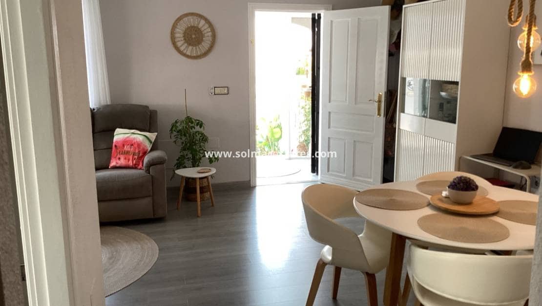 3 soverom Rekkehus til salgs i Los Altos med svømmebasseng - € 265 000 (Ref: 9363212)