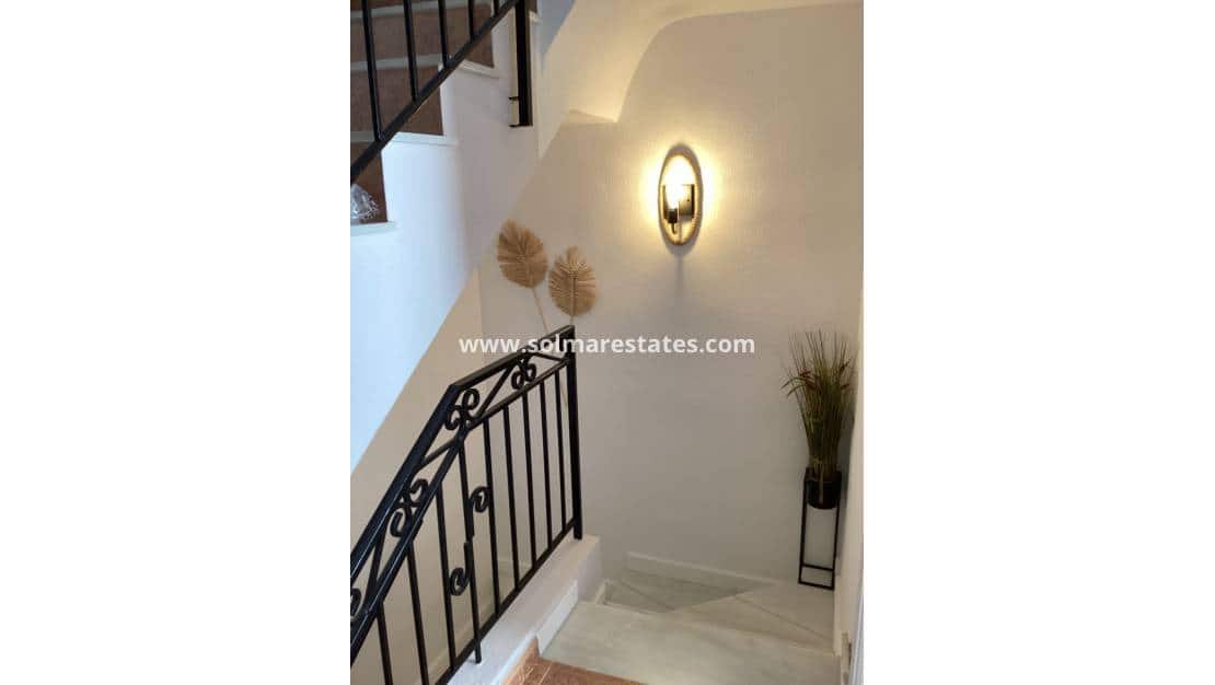 3 soverom Rekkehus til salgs i Los Altos med svømmebasseng - € 265 000 (Ref: 9363212)