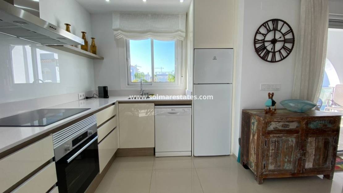 2 Zimmer Apartment zu verkaufen in Ciudad Quesada mit Pool - 299.900 € (Ref: 9369371)