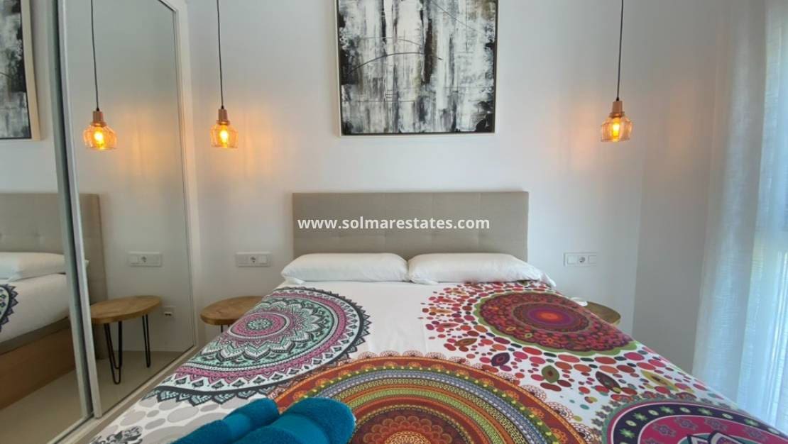 2 Zimmer Apartment zu verkaufen in Ciudad Quesada mit Pool - 299.900 € (Ref: 9369371)