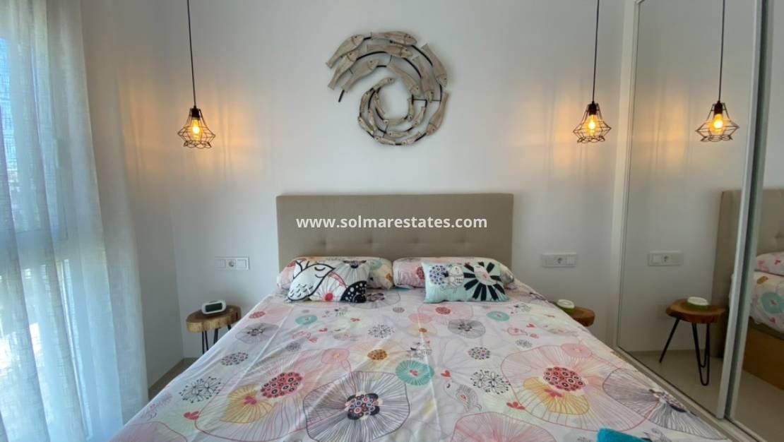 2 Zimmer Apartment zu verkaufen in Ciudad Quesada mit Pool - 299.900 € (Ref: 9369371)