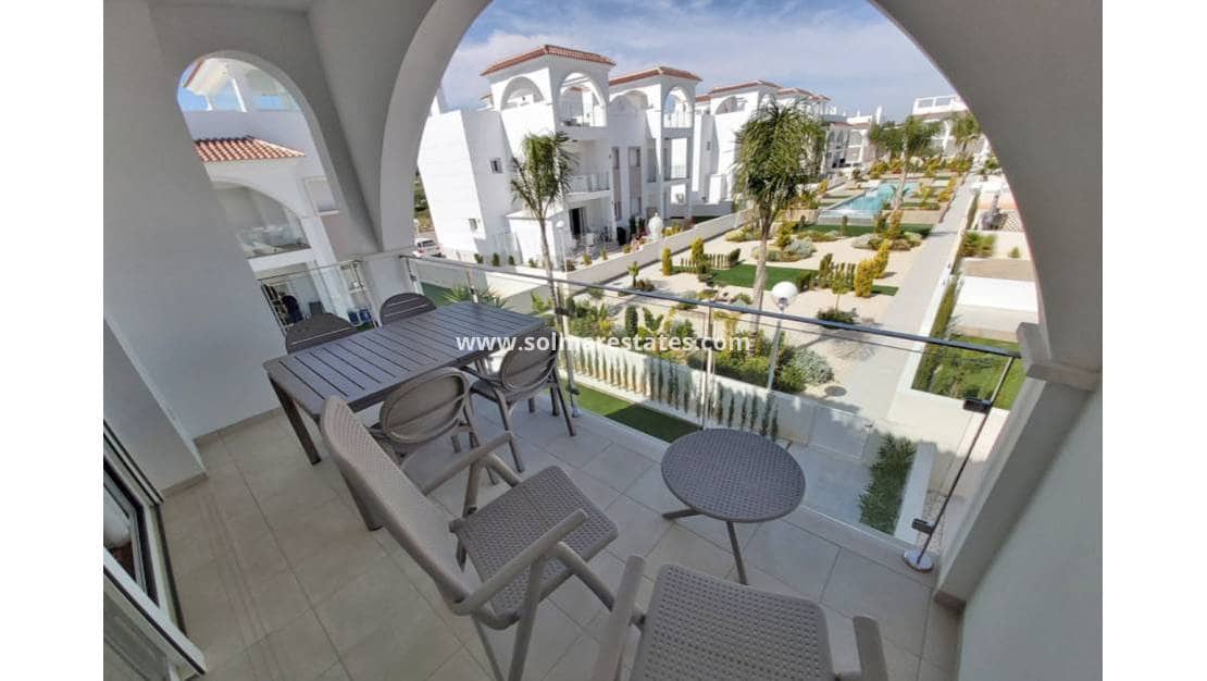 2 Zimmer Apartment zu verkaufen in Ciudad Quesada mit Pool - 299.900 € (Ref: 9369371)