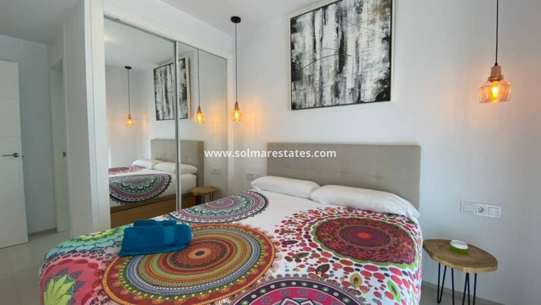 2 Zimmer Apartment zu verkaufen in Ciudad Quesada mit Pool - 299.900 € (Ref: 9369371)