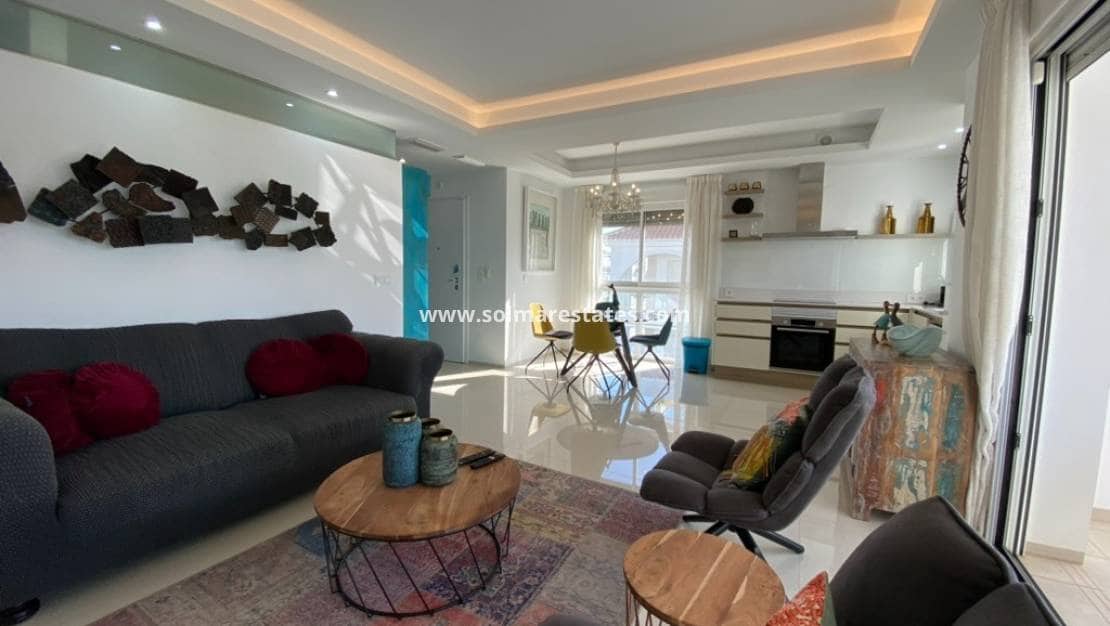 2 Zimmer Apartment zu verkaufen in Ciudad Quesada mit Pool - 299.900 € (Ref: 9369371)