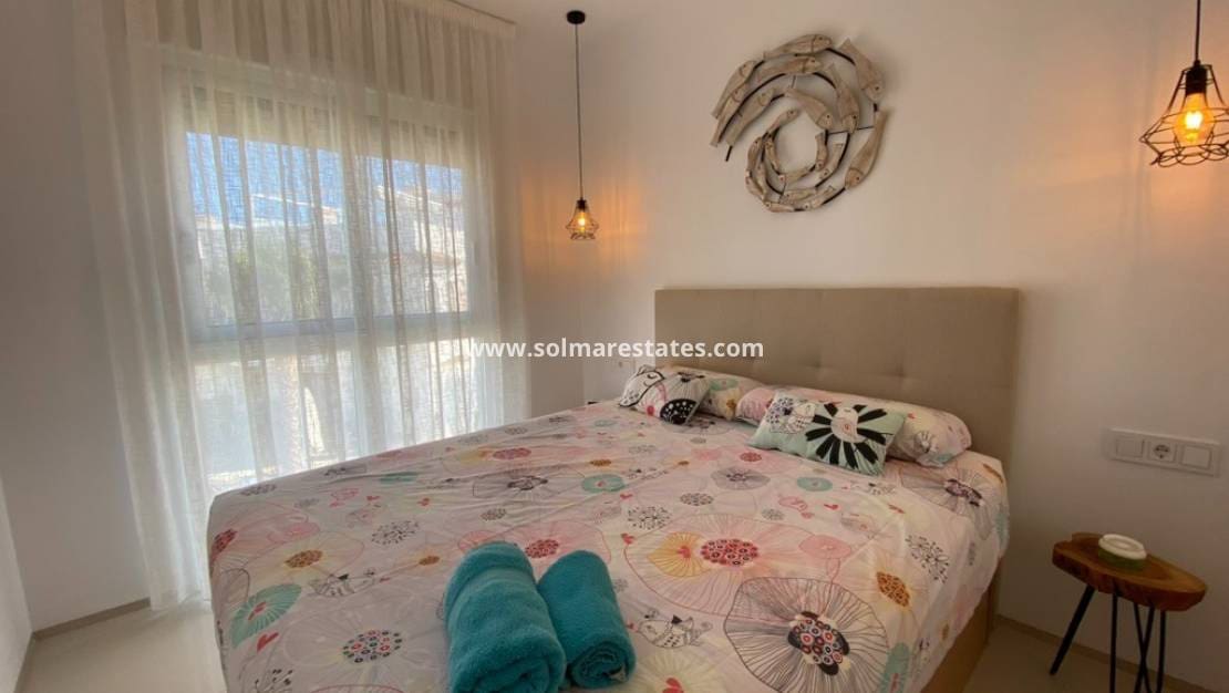 2 Zimmer Apartment zu verkaufen in Ciudad Quesada mit Pool - 299.900 € (Ref: 9369371)