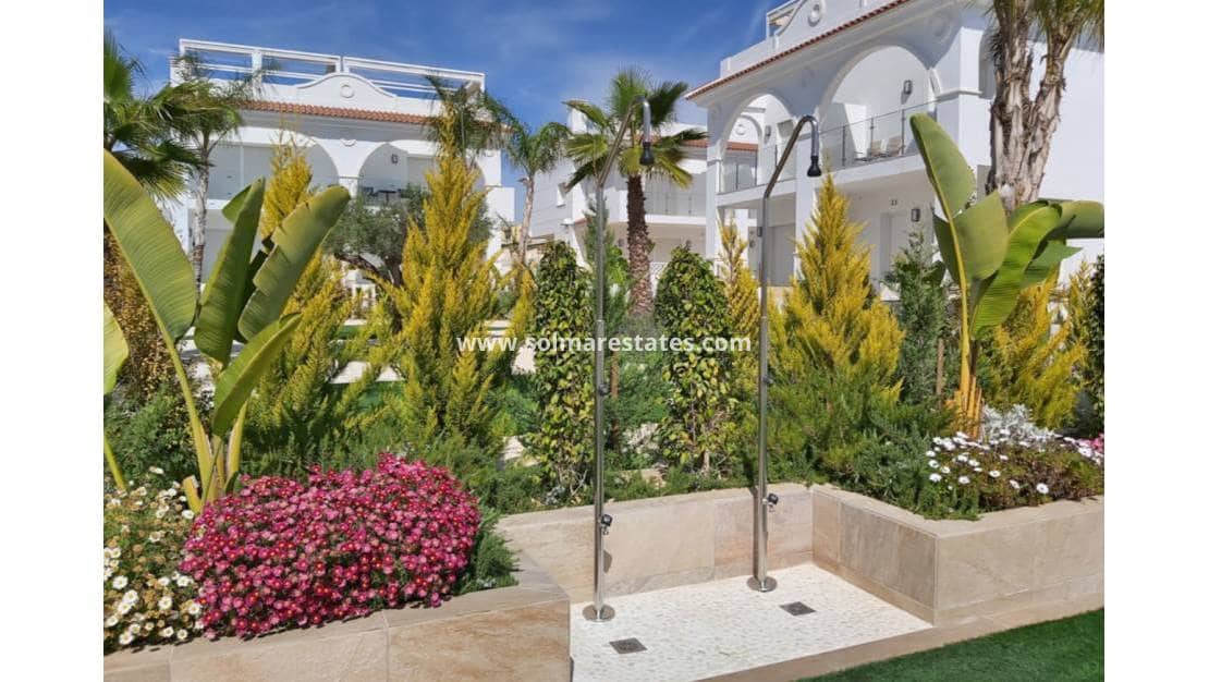 2 Zimmer Apartment zu verkaufen in Ciudad Quesada mit Pool - 299.900 € (Ref: 9369371)