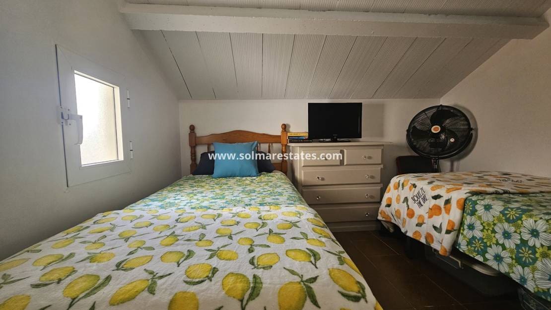 3 soveværelse Bungalow til salg i La Zenia med swimmingpool - € 349.950 (Ref: 9371179)