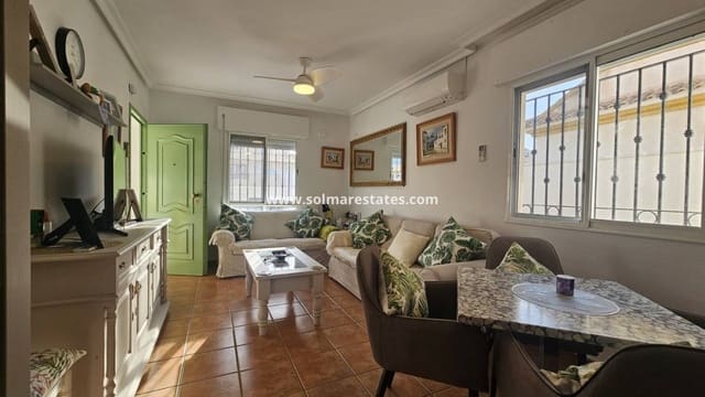 3 makuuhuone Bungalow myytävänä paikassa La Zenia, Orihuela mukana uima-altaan - 349 950 € (Ref: 9371179)