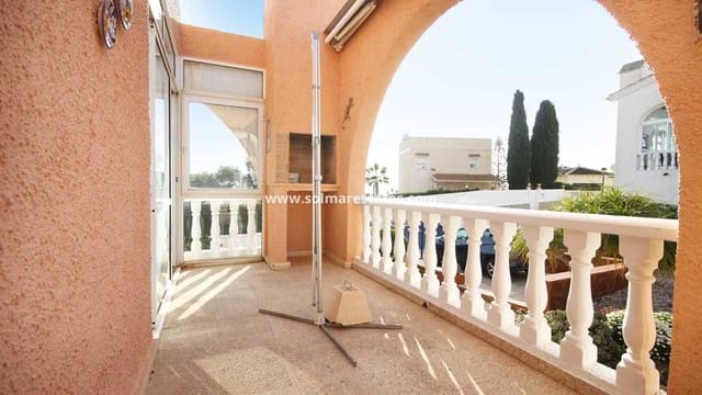 2 Zimmer Villa zu verkaufen in Villamartin, Orihuela mit Pool - 269.000 € (Ref: 9372264)