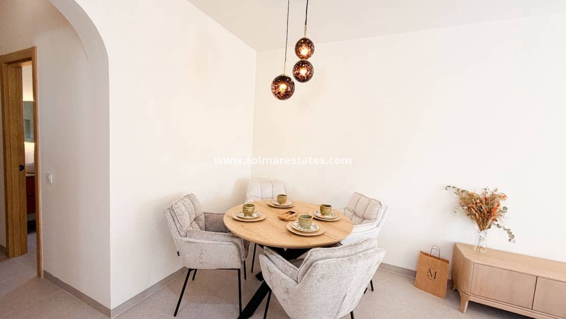 2 slaapkamer Villa te koop in Playa Flamenca met zwembad - € 379.000 (Ref: 9372266)