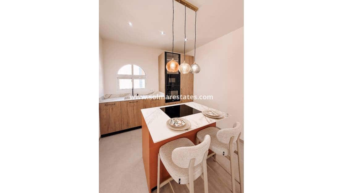 2 slaapkamer Villa te koop in Playa Flamenca met zwembad - € 379.000 (Ref: 9372266)