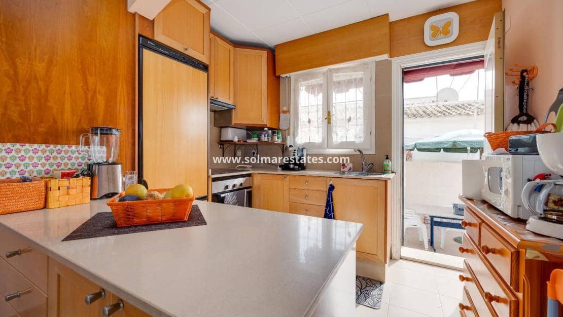 2 sypialnia Dom blizniak na sprzedaż w La Florida z basenem - 189 969 € (Ref: 9373837)