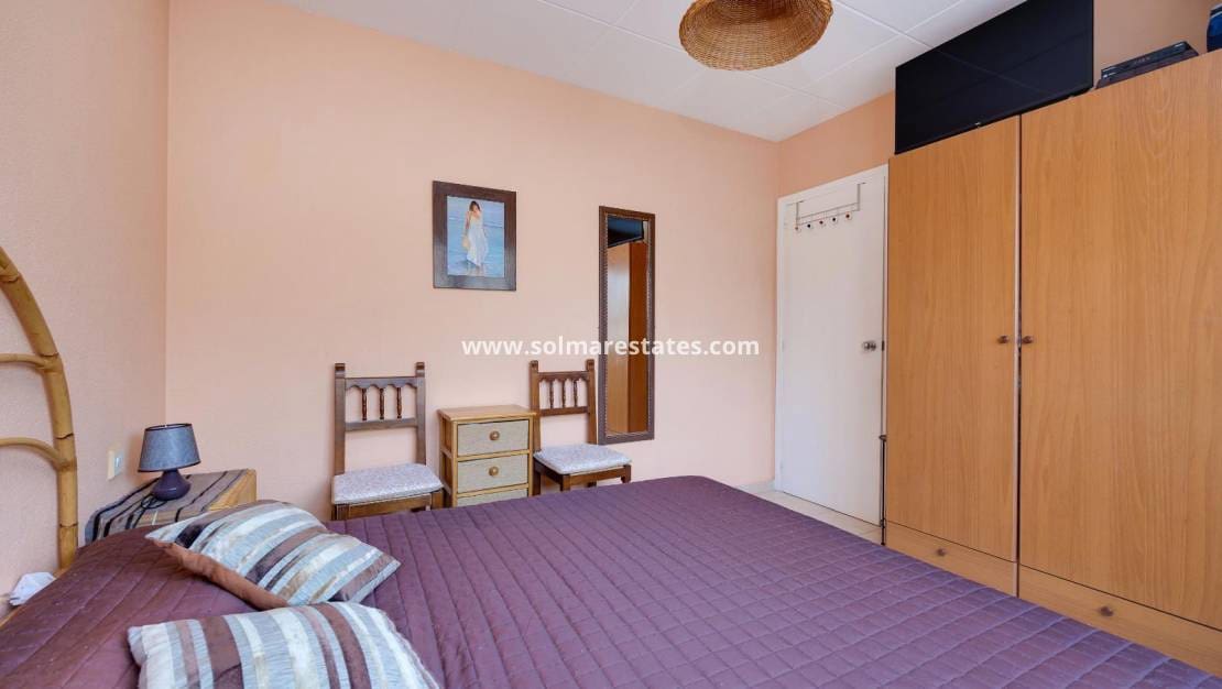 2 sypialnia Dom blizniak na sprzedaż w La Florida z basenem - 189 969 € (Ref: 9373837)