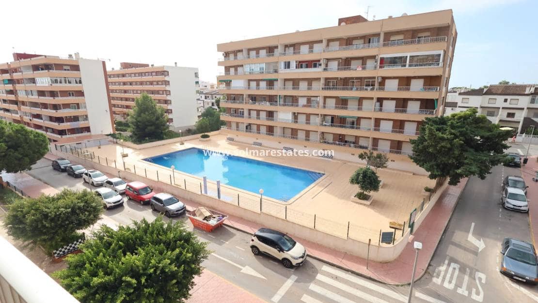 2 chambre Appartement à vendre à Punta Prima avec piscine - 144 000 € (Ref: 9376419)