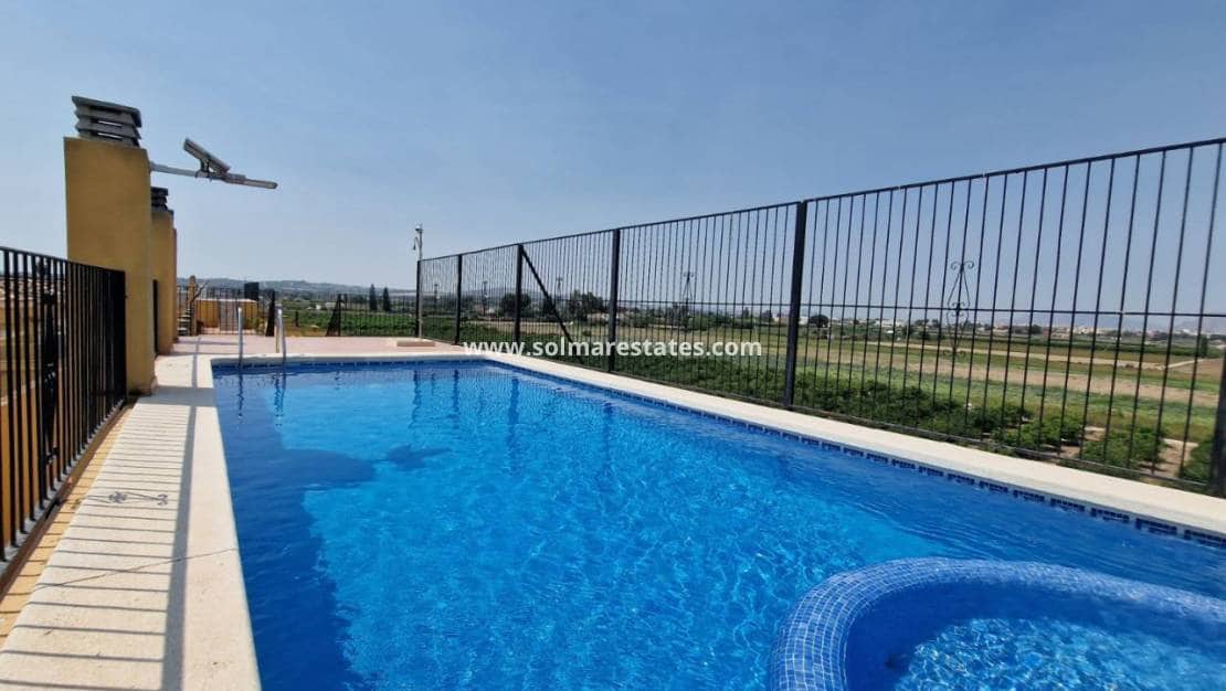 2 slaapkamer Appartement te koop in Daya Nueva met zwembad - € 125.000 (Ref: 9378117)