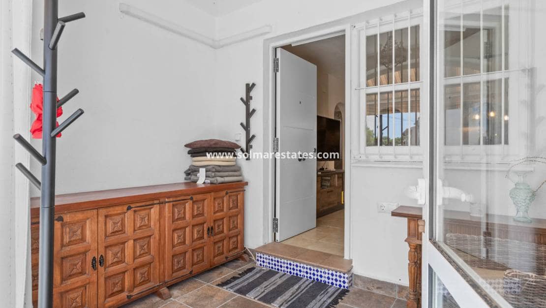 Apartamento de 2 habitaciones en Los Balcones en venta con piscina - 149.000 € (Ref: 9379927)