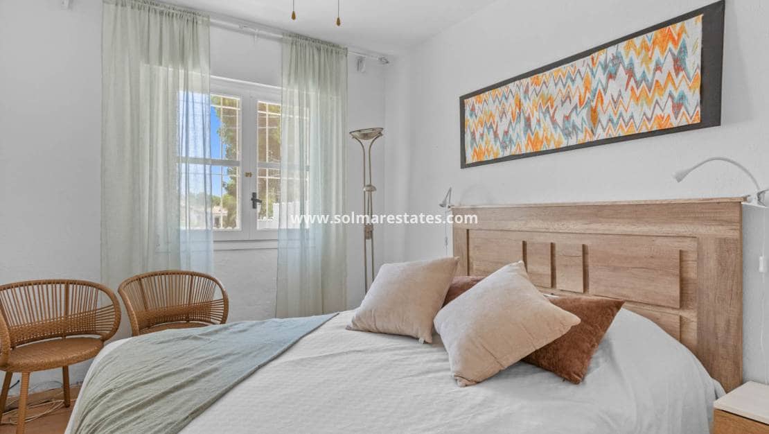 Apartamento de 2 habitaciones en Los Balcones en venta con piscina - 149.000 € (Ref: 9379927)